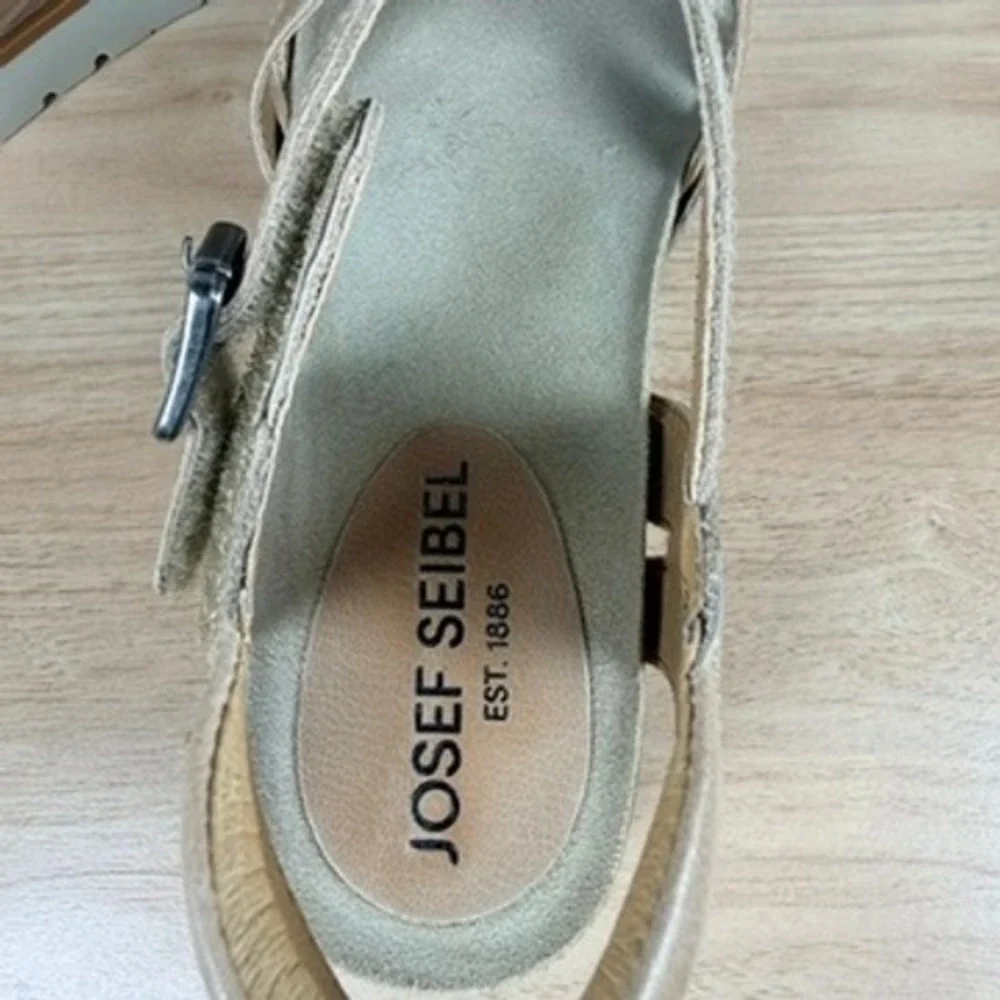 Josef Seibel Clea 14 Women Sandals EU 39 US 8 Creme Tan Soft Leather Strappy